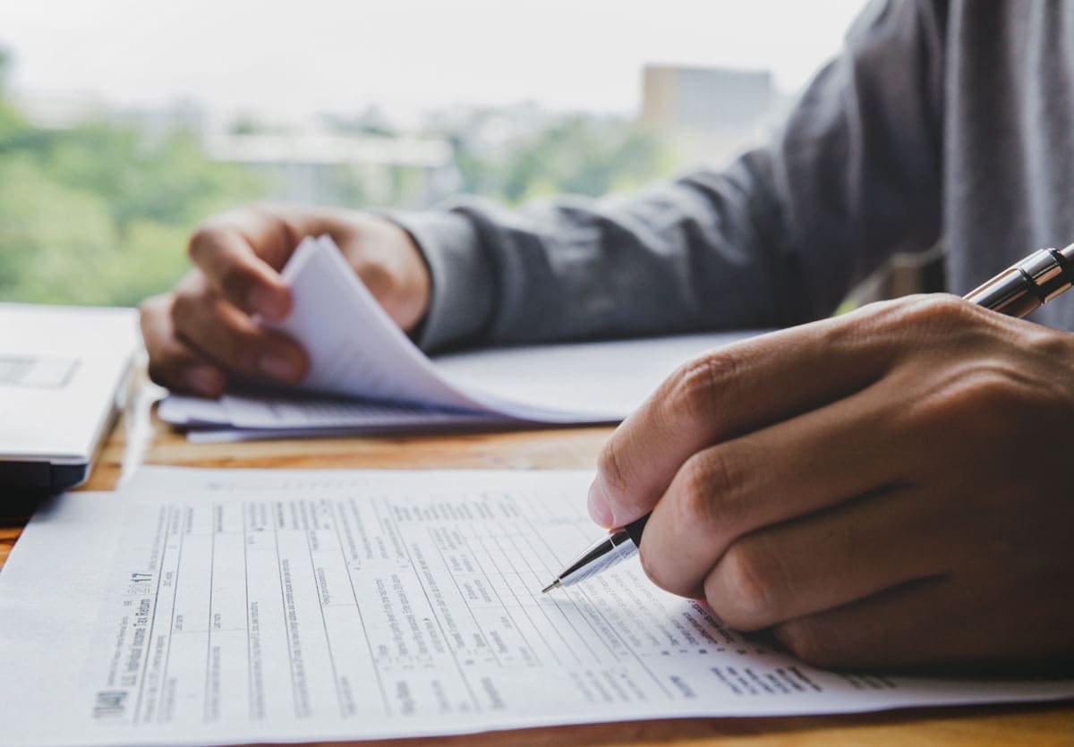 tax-consultant